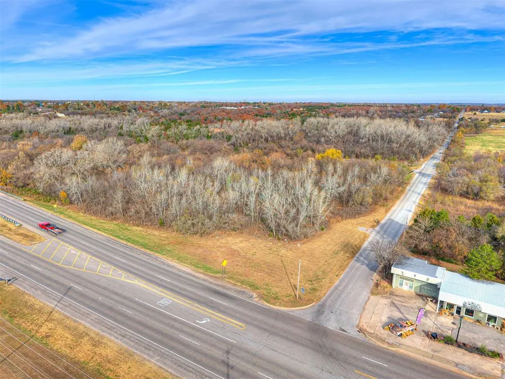 Photo 25 — UNPLTD PT SW4 SEC 24 12N 1W SE4 OF SW4 LESS RR & L, Choctaw, OK 73020