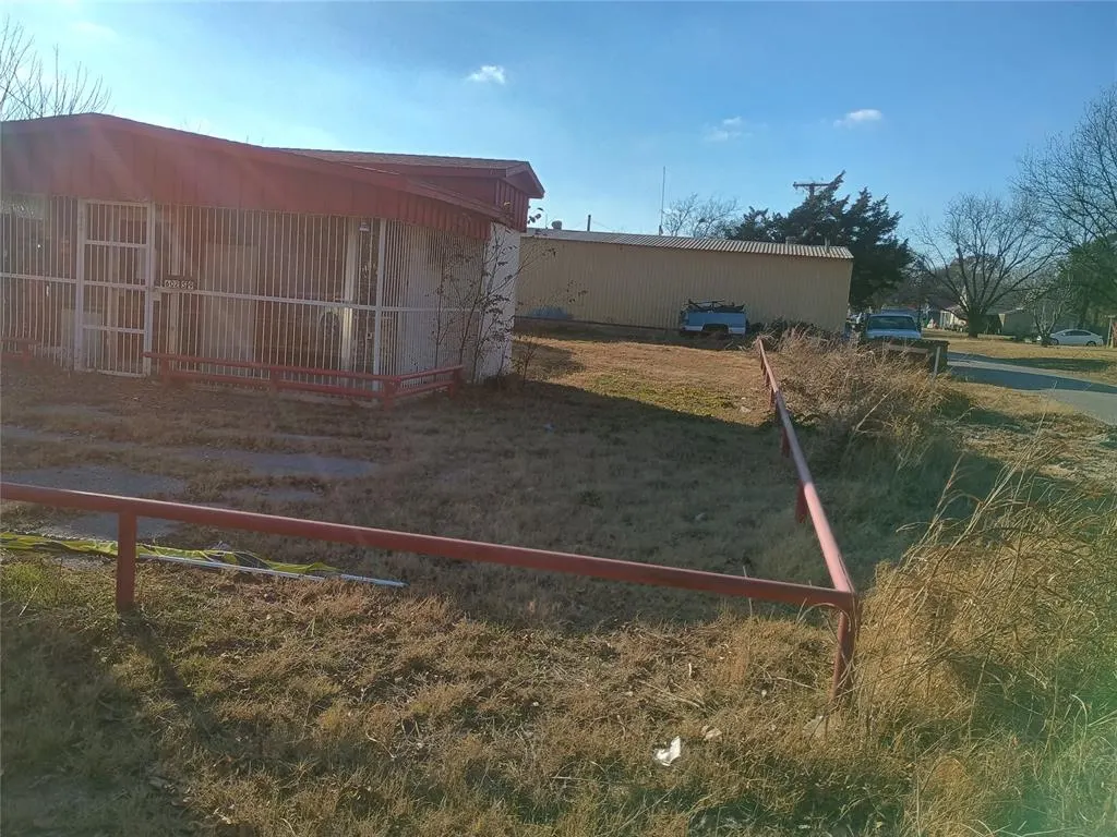Photo 4 — 602 S 9th Street, Ringling, OK 73456