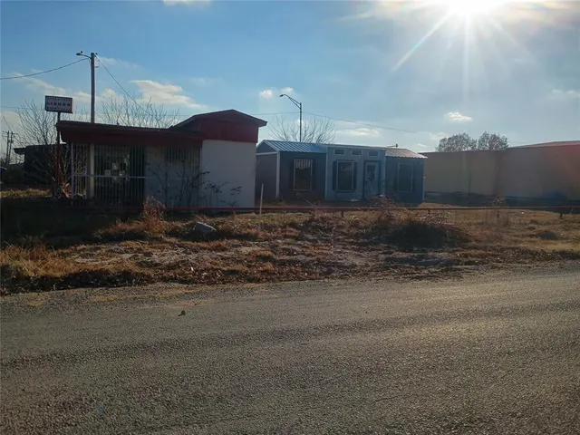 Photo 6 — 602 S 9th Street, Ringling, OK 73456