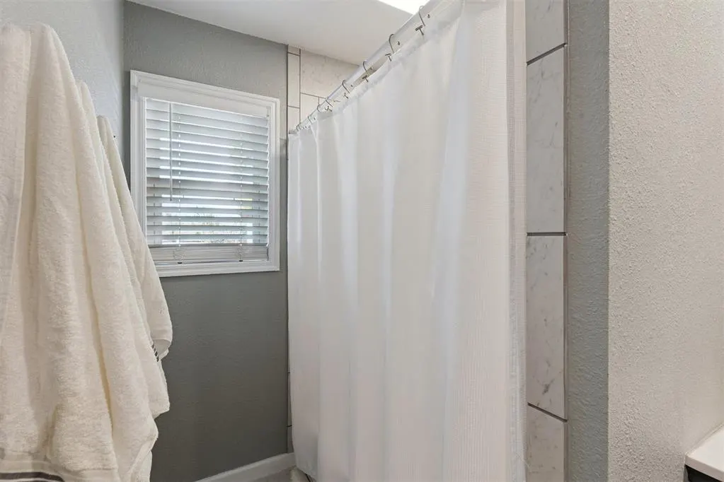 Photo 16 — 6217 N Drexel Boulevard, Oklahoma City, OK 73112
