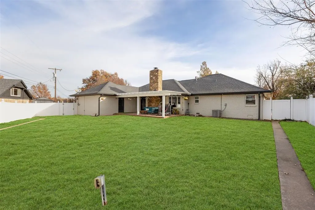 Photo 23 — 6217 N Drexel Boulevard, Oklahoma City, OK 73112