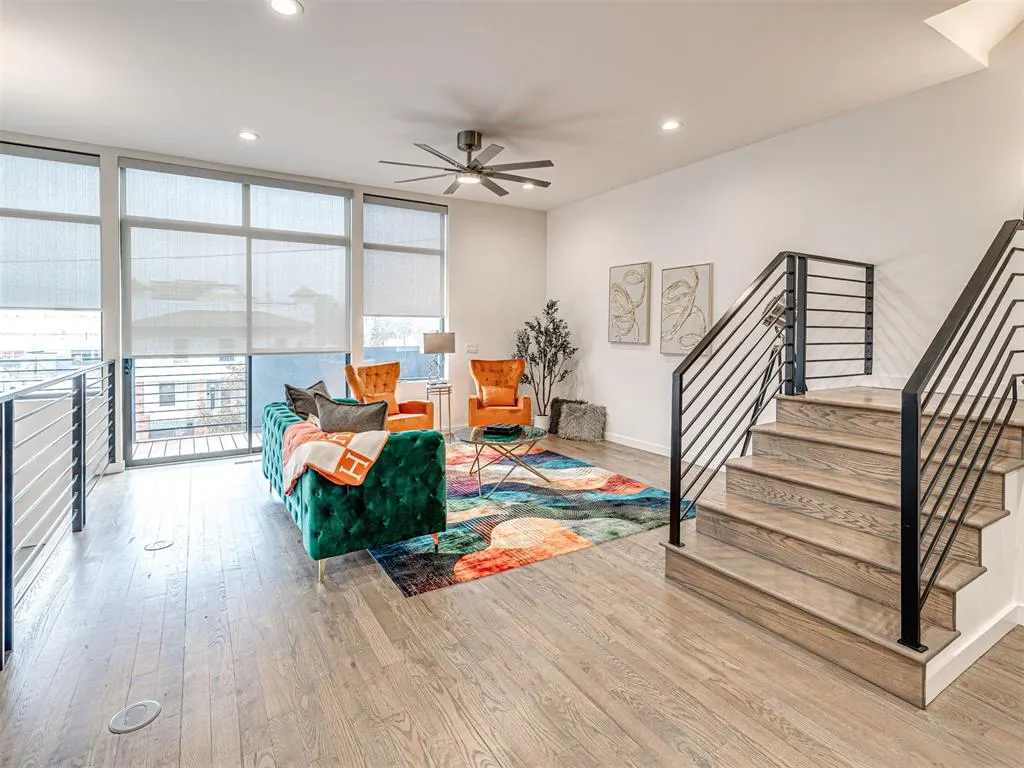 Photo 9 — 825 NW 6TH Street, Oklahoma City, OK 73106