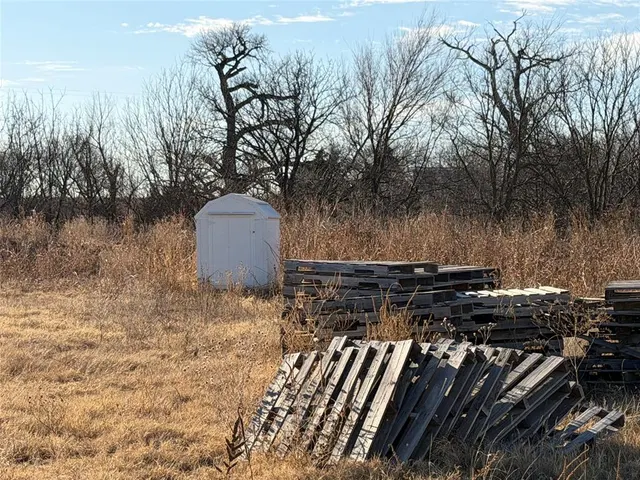 Photo 4 — 11753 N 2070 Road, Canute, OK 73626
