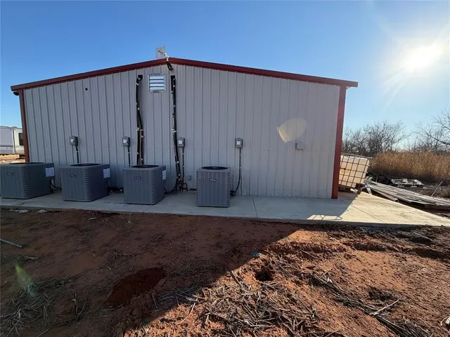 Photo 6 — 11753 N 2070 Road, Canute, OK 73626