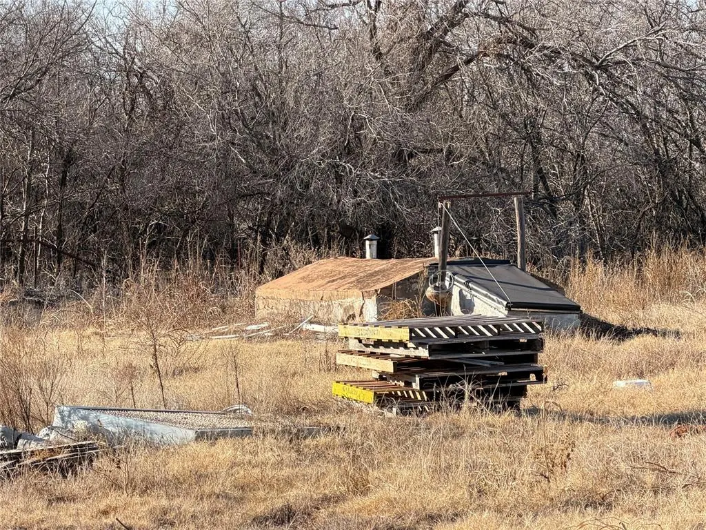 Photo 11 — 11753 N 2070 Road, Canute, OK 73626