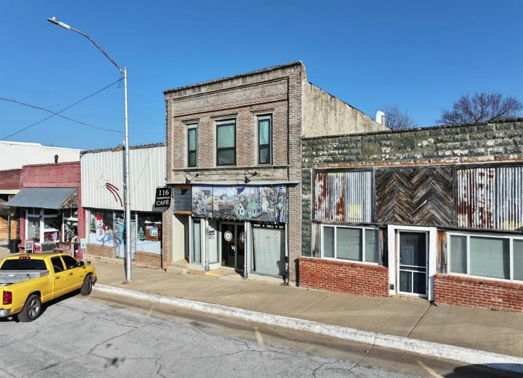 Photo 2 — 116 S Main Street, Luther, OK 73054