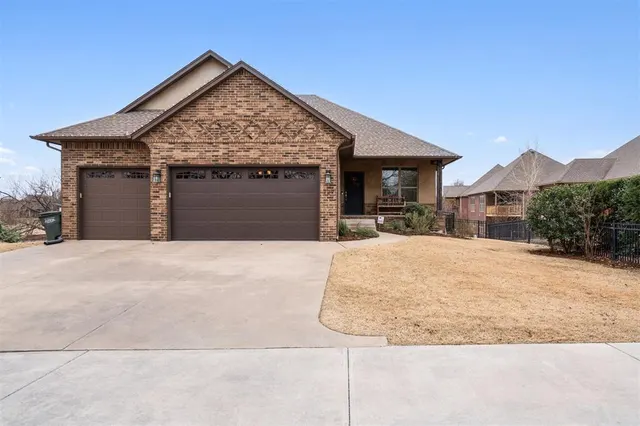 Photo 5 — 729 Prairie Dunes Way, Edmond, OK 73003