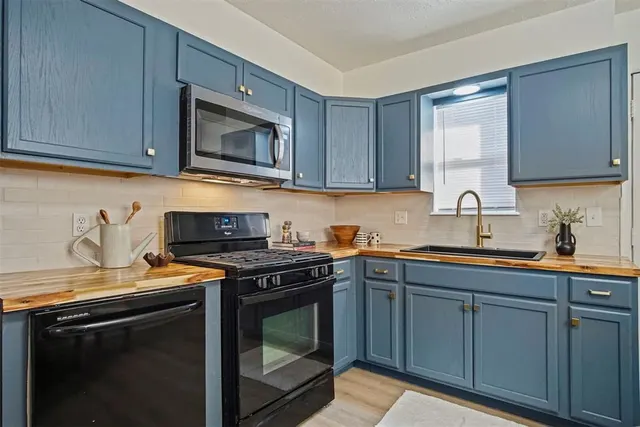 Photo 2 — 1112 NW 104th Street, Oklahoma City, OK 73114