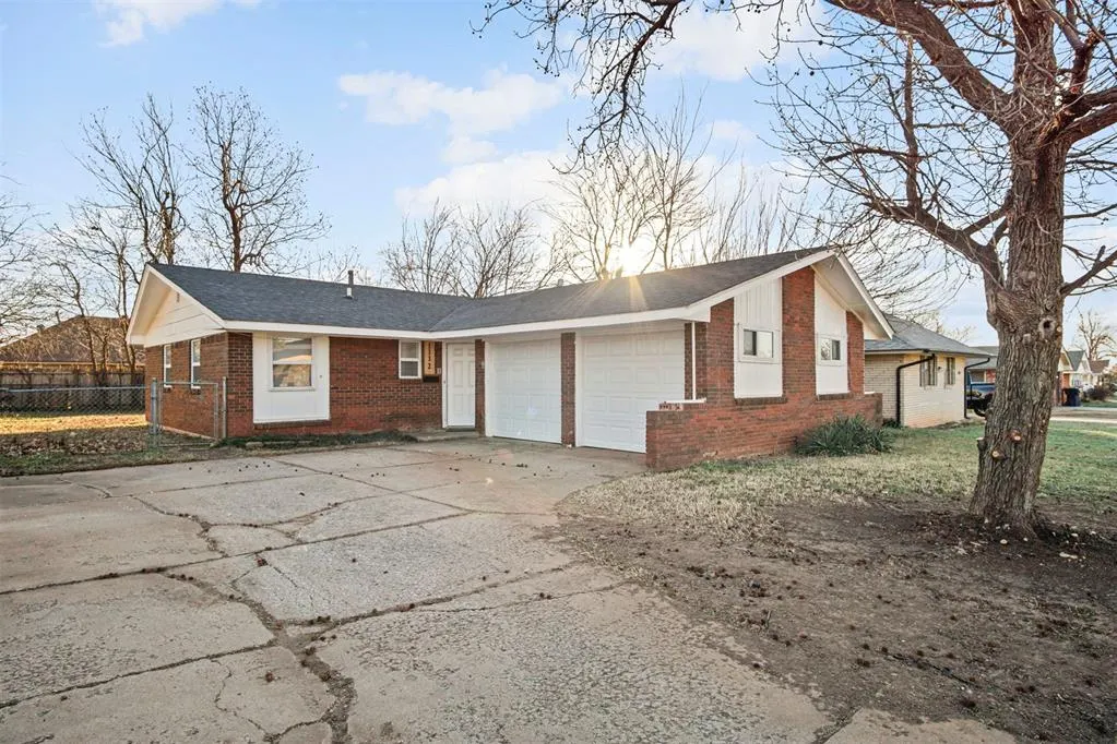 Photo 26 — 1112 NW 104th Street, Oklahoma City, OK 73114