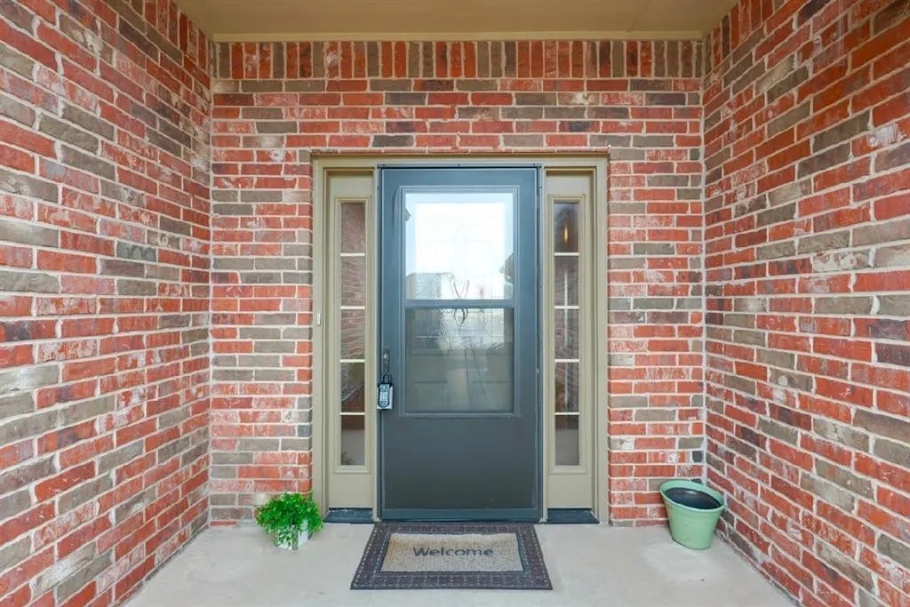 Photo 3 — 2016 Lantana Circle, Shawnee, OK 74804