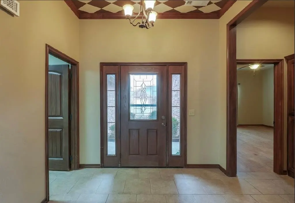 Photo 5 — 2016 Lantana Circle, Shawnee, OK 74804