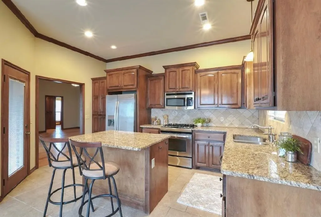 Photo 8 — 2016 Lantana Circle, Shawnee, OK 74804