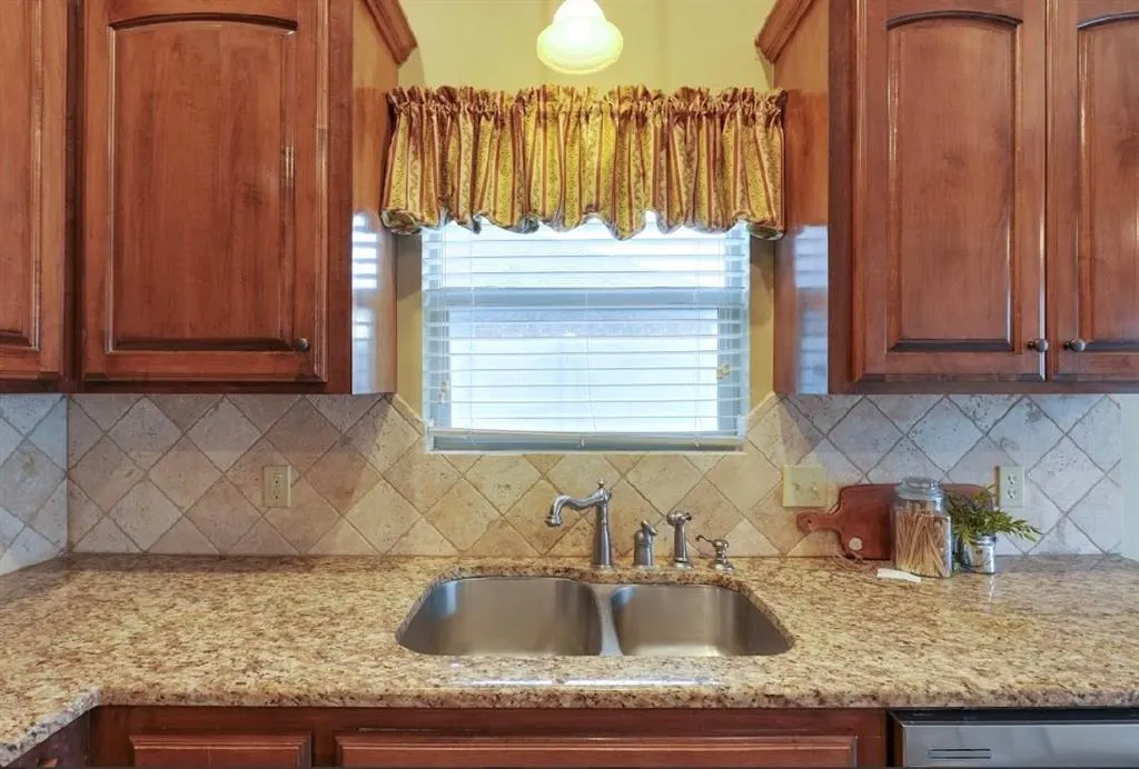 Photo 12 — 2016 Lantana Circle, Shawnee, OK 74804