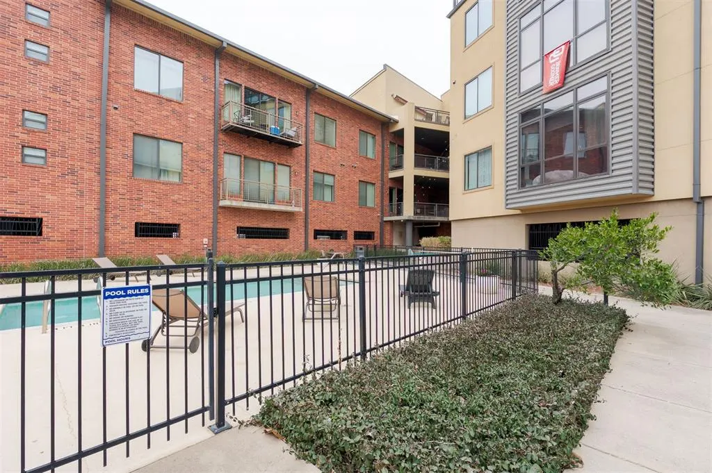 Photo 23 — 401 E Boyd Street 205, Norman, OK 73069