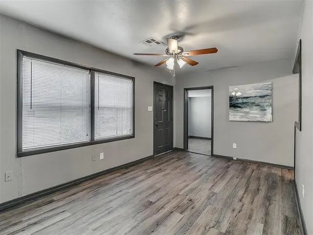 Photo 6 — 4209 NE 19th Street, Oklahoma City, OK 73121