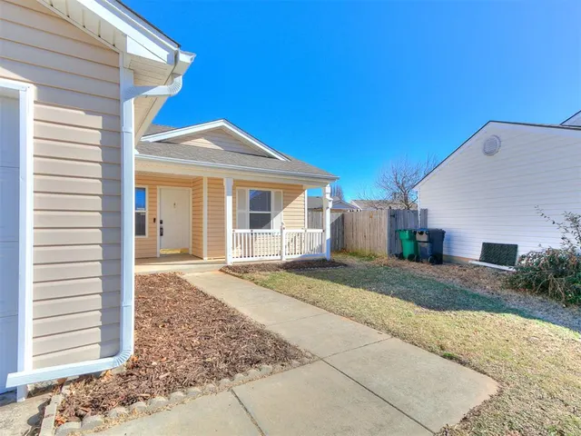 Photo 4 — 15400 Camellia Road, Oklahoma City, OK 73170