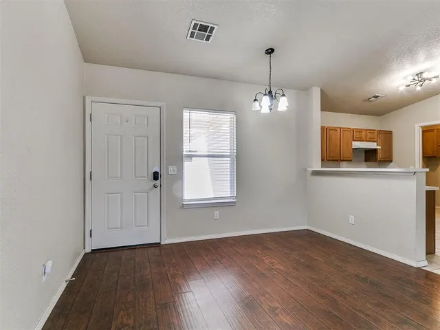 Photo 6 — 15400 Camellia Road, Oklahoma City, OK 73170