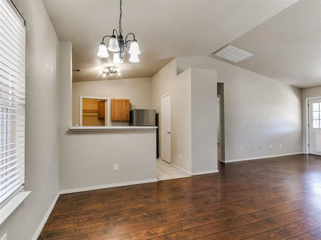 Photo 10 — 15400 Camellia Road, Oklahoma City, OK 73170