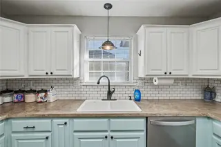Sold home at 1905 Fox Hunt Lane