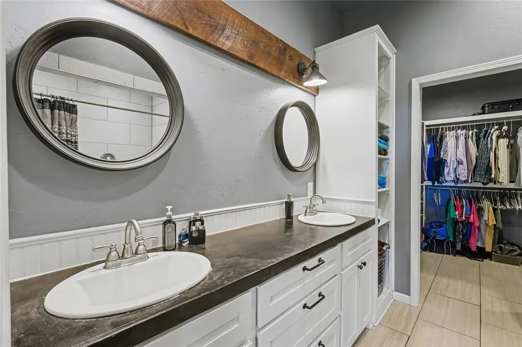 Photo 25 — 1905 Fox Hunt Lane, Edmond, OK 73003