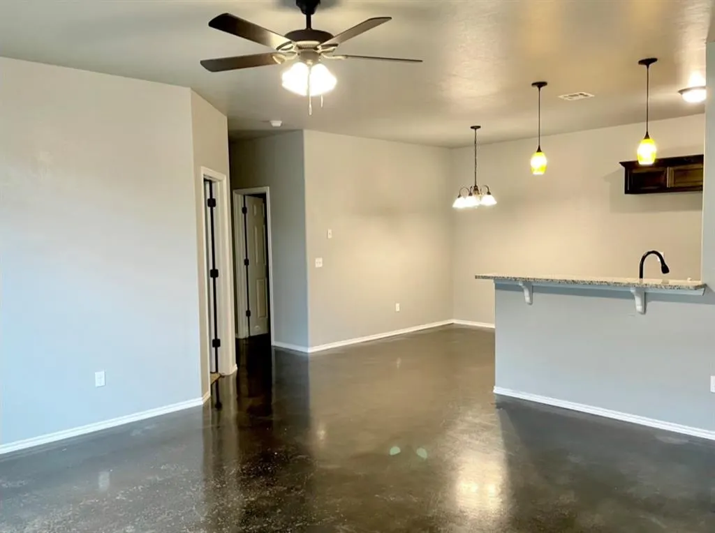 Photo 6 — 1837 Cypress Lane, El Reno, OK 73036