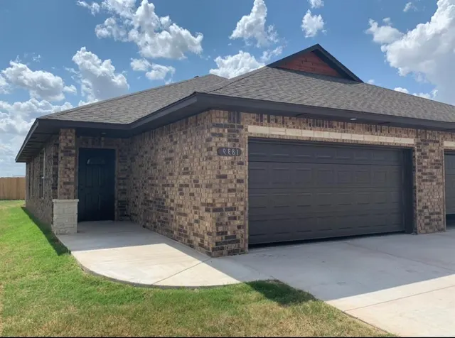 Front exterior — 1837 Cypress Lane, El Reno, OK 73036