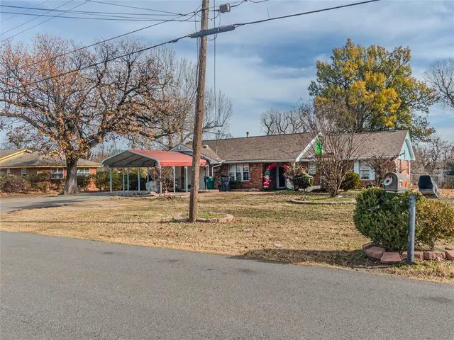 Front exterior — 1904 N Donald Avenue, Oklahoma City, OK 73127