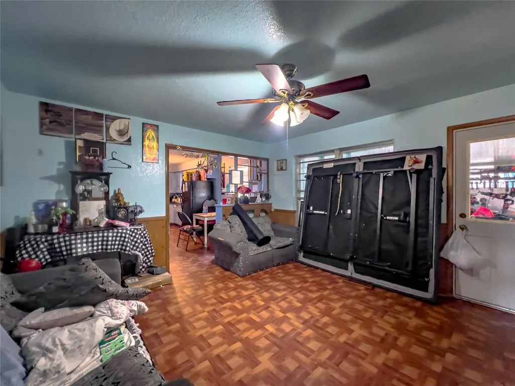 Photo 5 — 1904 N Donald Avenue, Oklahoma City, OK 73127
