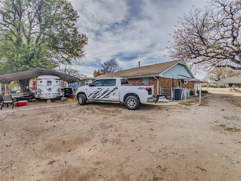 Photo 10 — 1904 N Donald Avenue, Oklahoma City, OK 73127