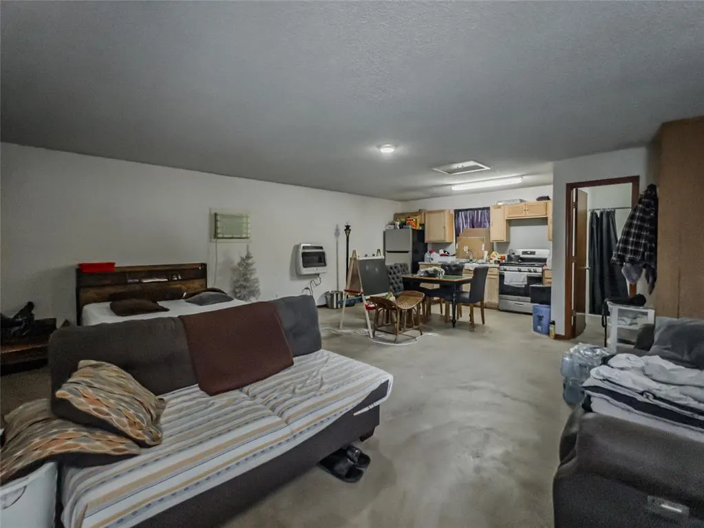 Photo 13 — 1904 N Donald Avenue, Oklahoma City, OK 73127