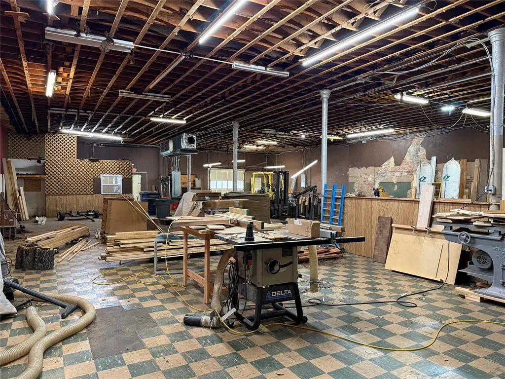 Photo 6 — 118 N Grand Street, Crescent, OK 73028