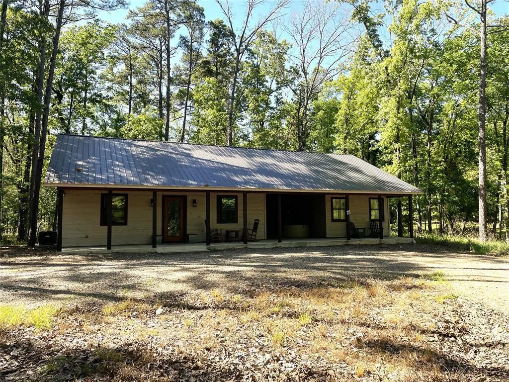 Front exterior — 670 Pine Meadow Lane, Broken Bow, OK 74748