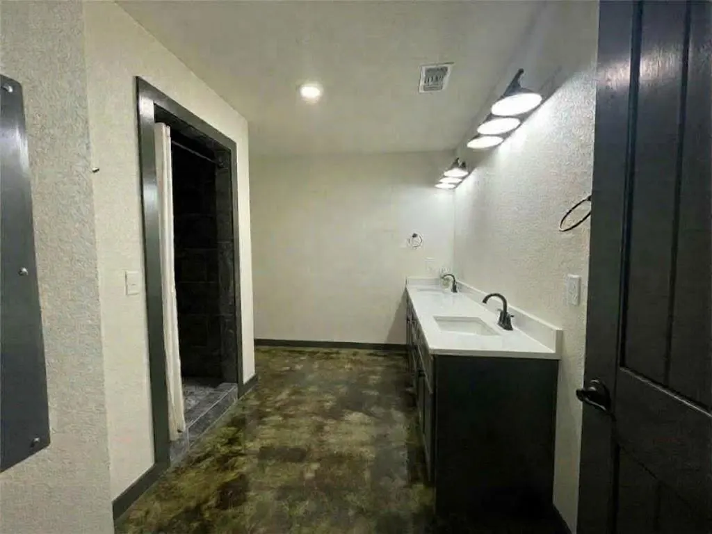 Photo 14 — 670 Pine Meadow Lane, Broken Bow, OK 74748