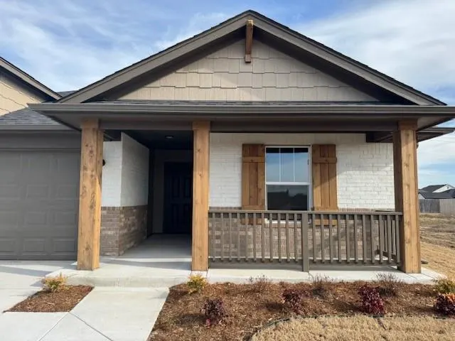 Photo 2 — 15816 Switchgrass Place, Oklahoma City, OK 73170