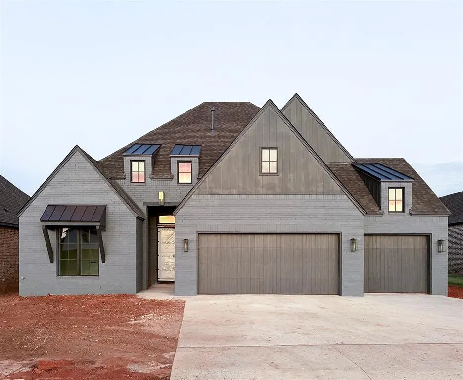 Front exterior — 18017 Youngs Avenue, Edmond, OK 73012