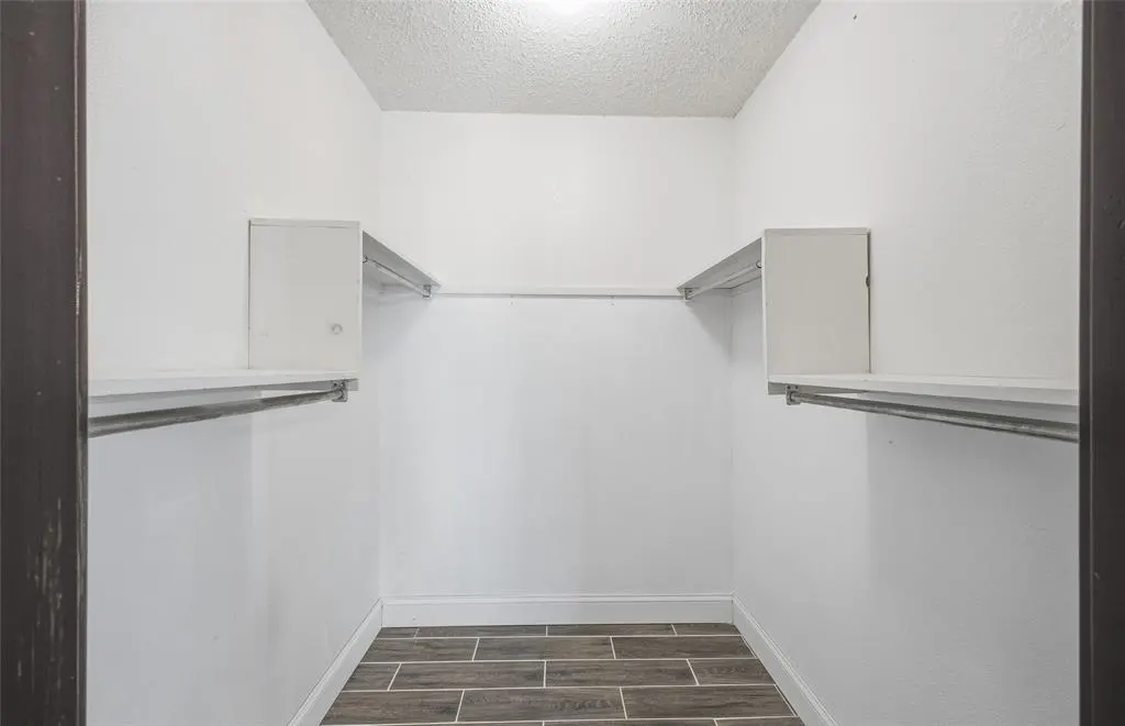 Photo 14 — 2140 Kimberlee Court, Norman, OK 73026
