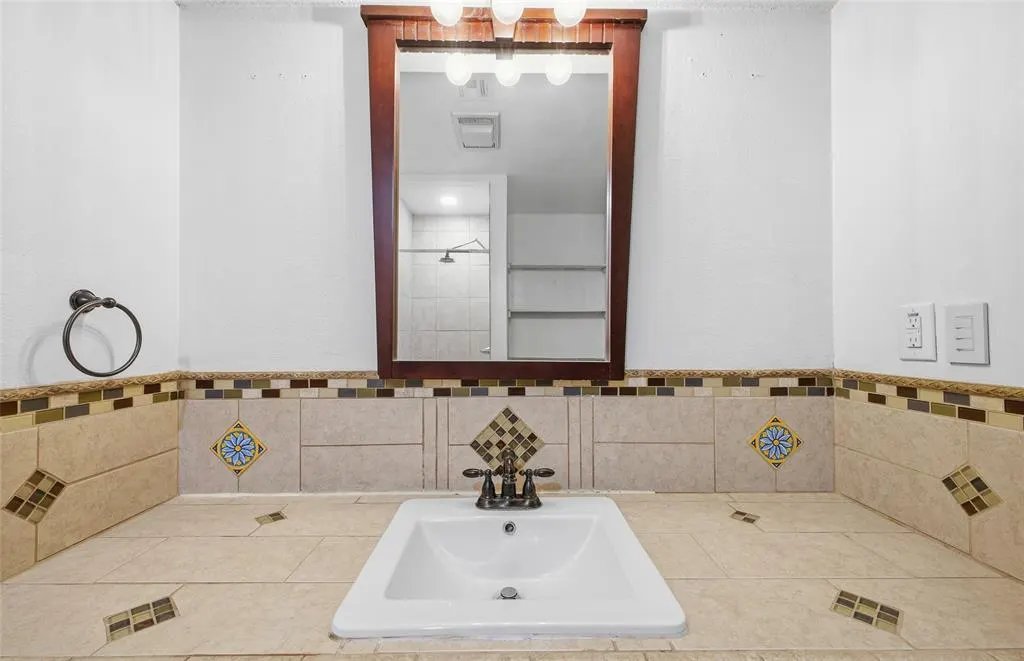 Photo 16 — 2140 Kimberlee Court, Norman, OK 73026