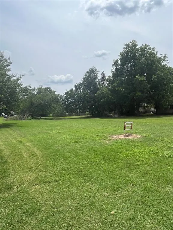 Photo 3 — W Sanderson Street, Crescent, OK 73028