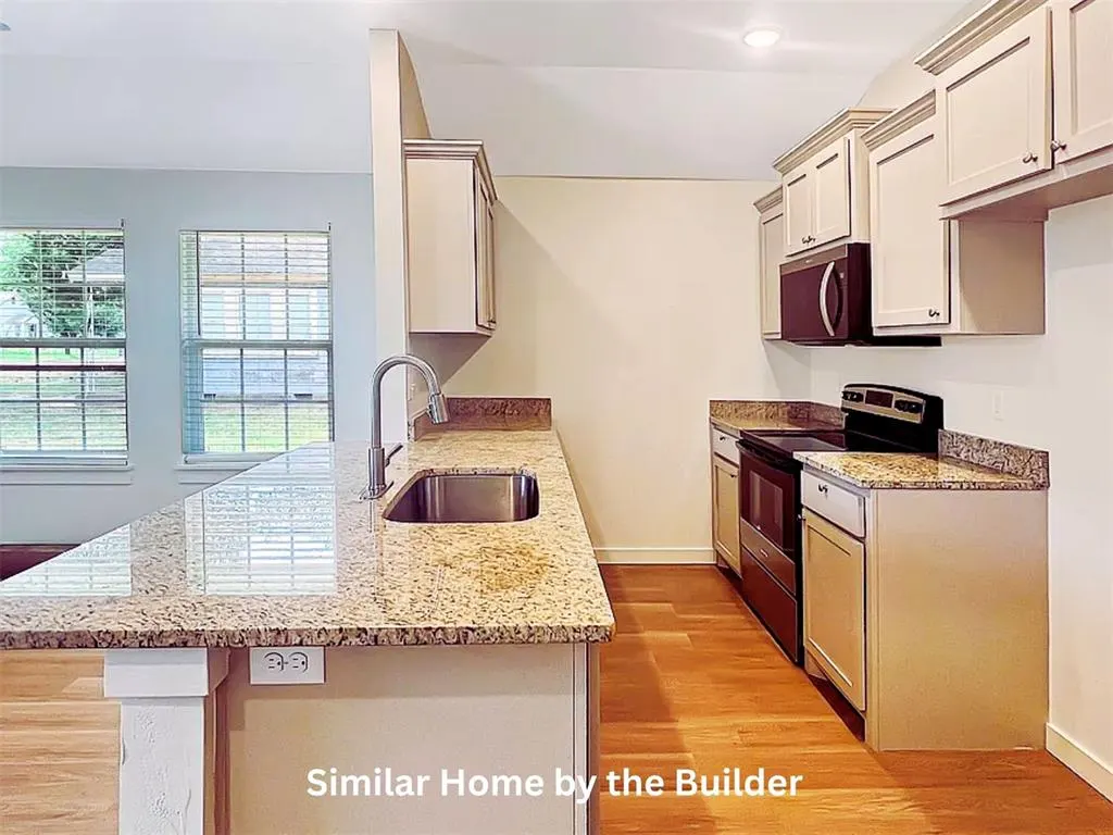 Photo 3 — 1719 SW Washington Avenue, Lawton, OK 73507