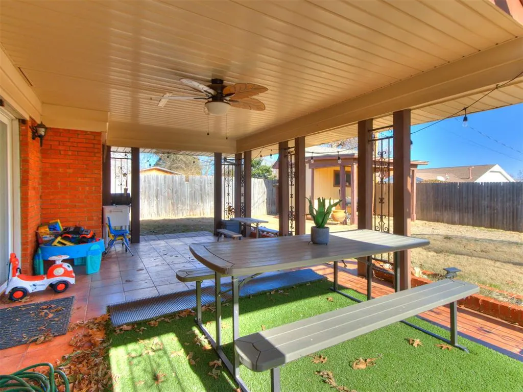 Photo 11 — 11012 Greystone Avenue, The Village, OK 73120