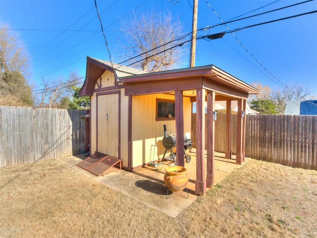 Photo 12 — 11012 Greystone Avenue, The Village, OK 73120