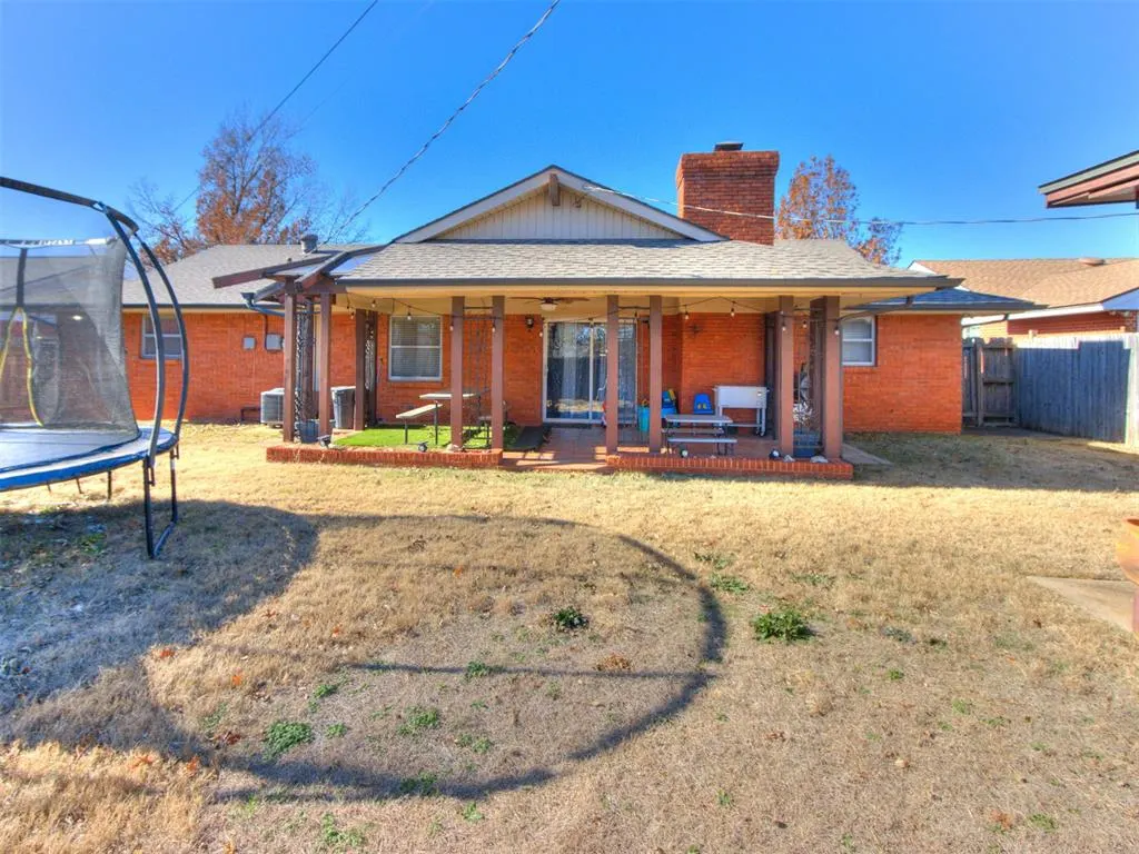 Photo 15 — 11012 Greystone Avenue, The Village, OK 73120