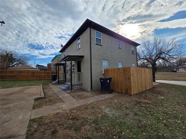 Photo 2 — 2722 N lyons Drives, Oklahoma City, OK 73111