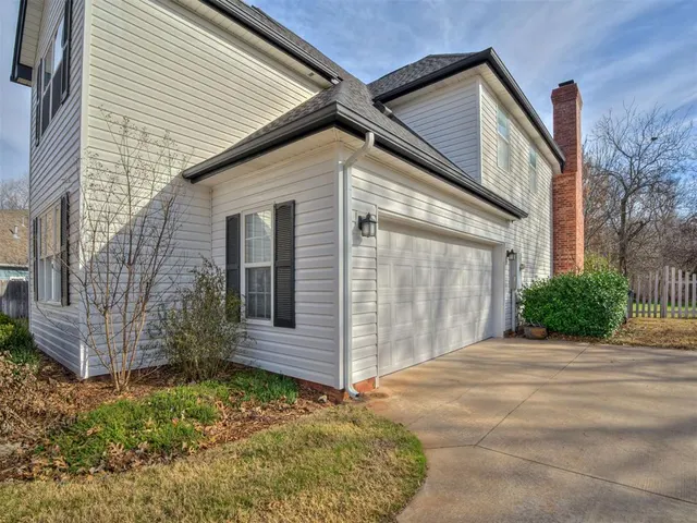 Photo 3 — 228 Millbury Road, Norman, OK 73071