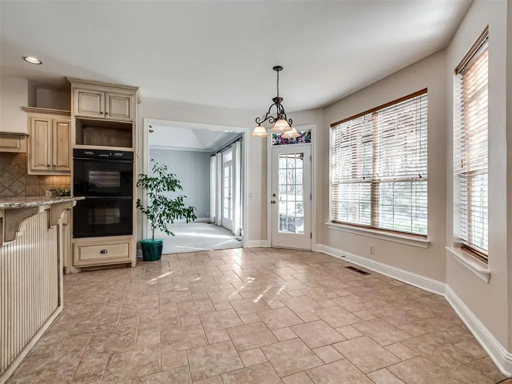 Photo 9 — 228 Millbury Road, Norman, OK 73071