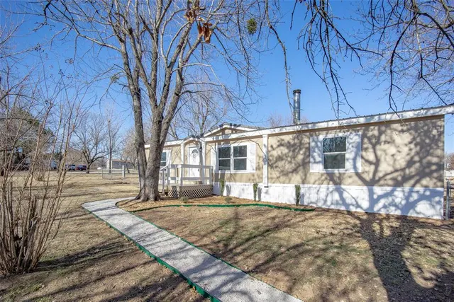Front exterior — 20401 Misty Glen Drive, Newalla, OK 74857