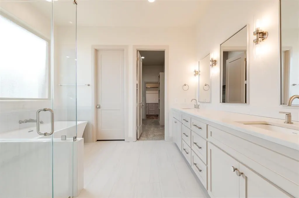 Photo 21 — 2401 Heathery Park, Oklahoma City, OK 73128