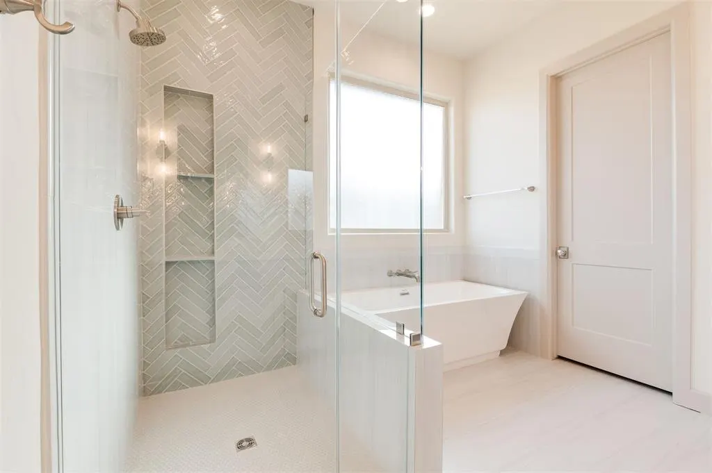 Photo 22 — 2401 Heathery Park, Oklahoma City, OK 73128