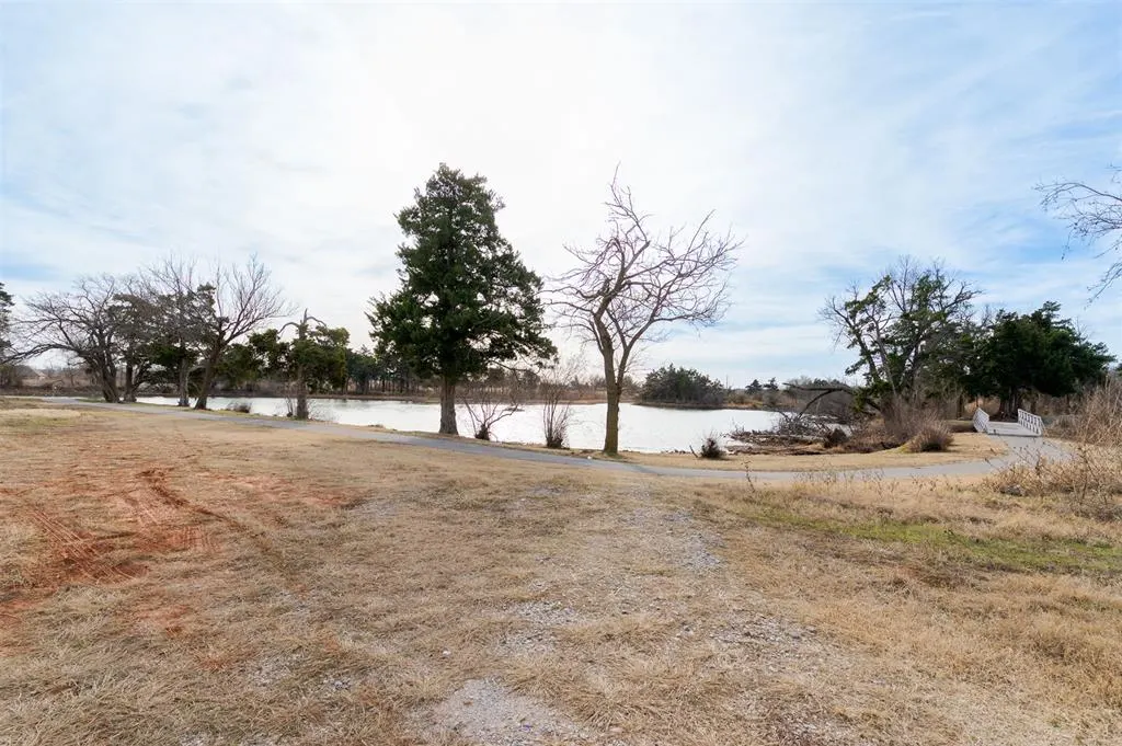 Photo 41 — 2401 Heathery Park, Oklahoma City, OK 73128