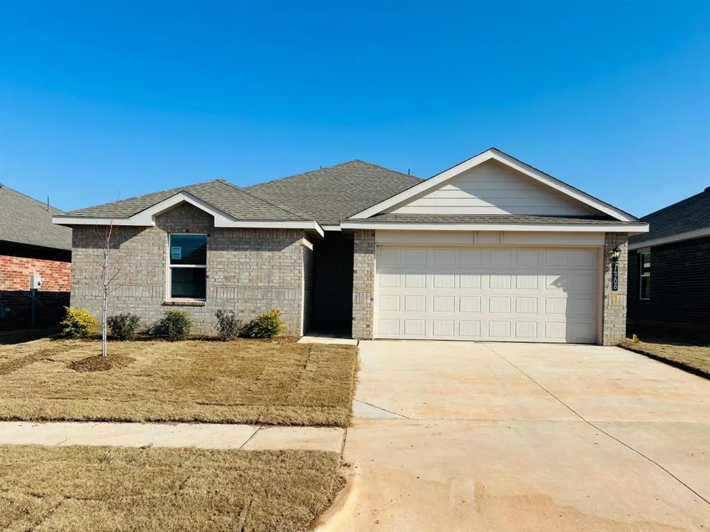 Front exterior — 14208 Little Falls Lane, Piedmont, OK 73078